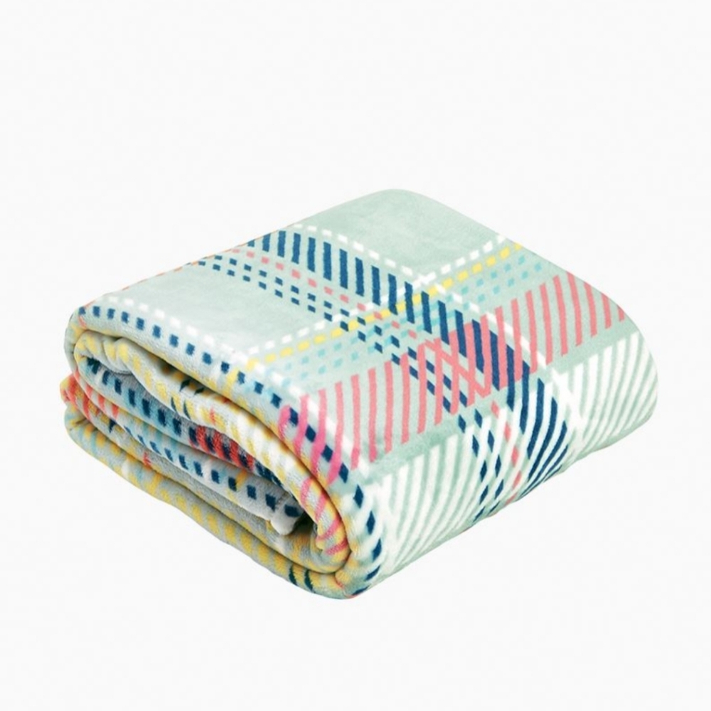 Vera Bradley "Pastel Plaid" Bundle; Blanket; Lunch Bag; Zip ID; NWT